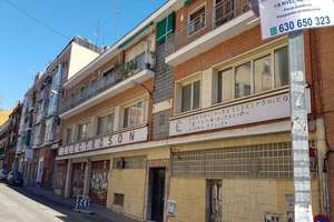 Edifici venda a Pueblo Nuevo, Ciudad Lineal, Madrid. 